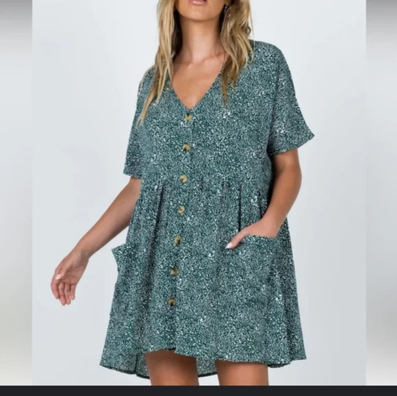 Princess Polly Dresses & Skirts - Princess Polly Dixie Babydoll Dress